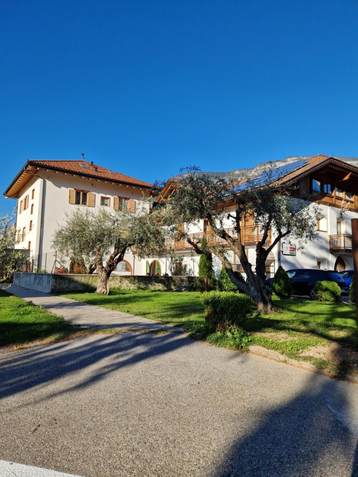 Antico Fienile Agritur Villa Mezzocorona Eksteriør bilde